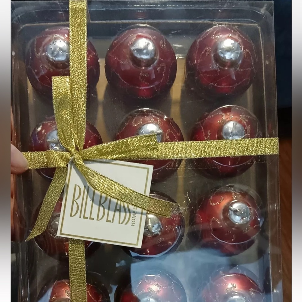 Holiday Ornament Candles